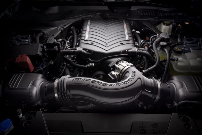 FP800S_MUSTANG_SUPER_CHARGER3.jpg