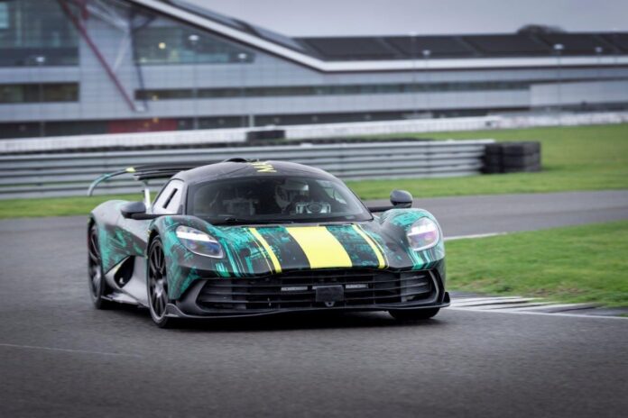 AstonMartinValhalla_02.jpg