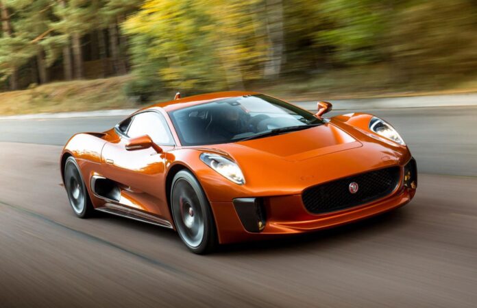 jaguar-c-x75-built-for-filming-of-spectre_100723678_h.jpg