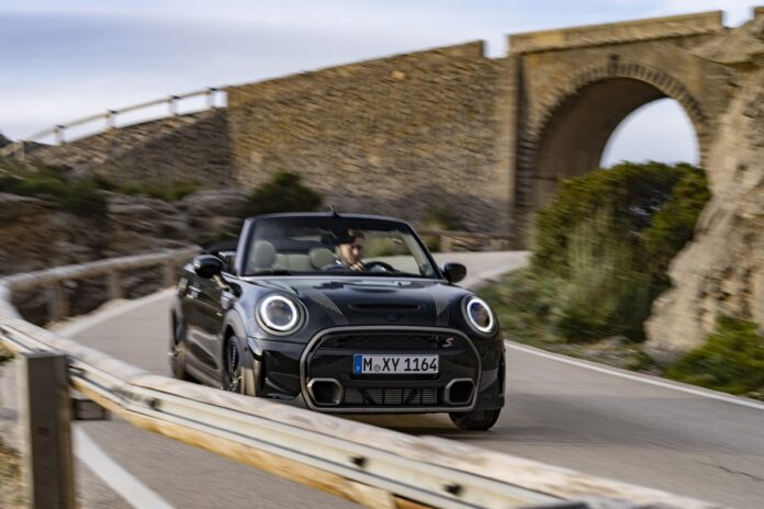 mini-cooper-s-conver3.jpg